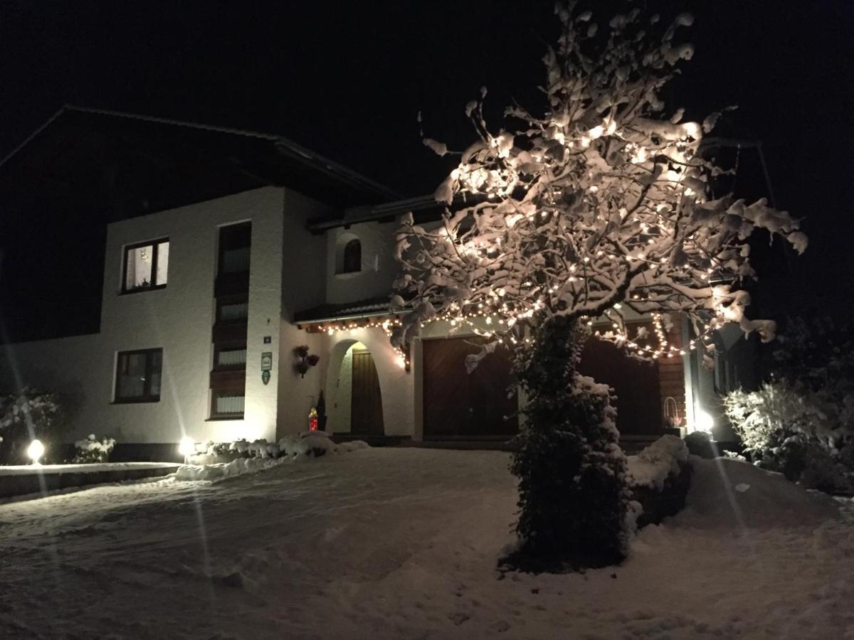 Apartmán Haus Helga Hof bei Salzburg Exteriér fotografie